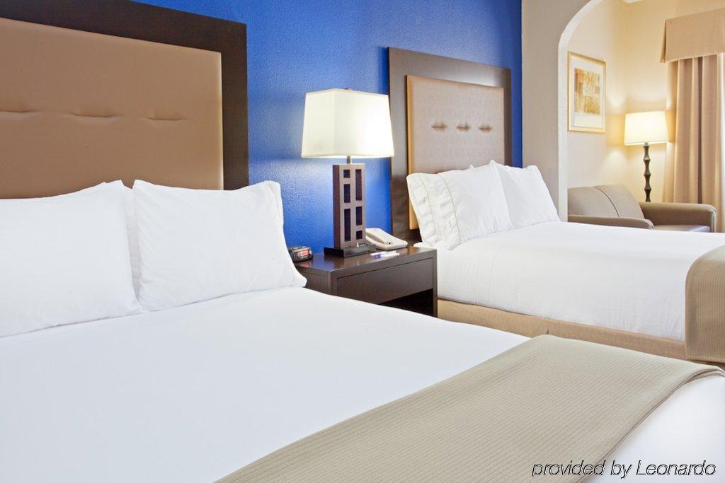 Holiday Inn Express Houston North-1960 Champions Area Louetta Bagian luar foto