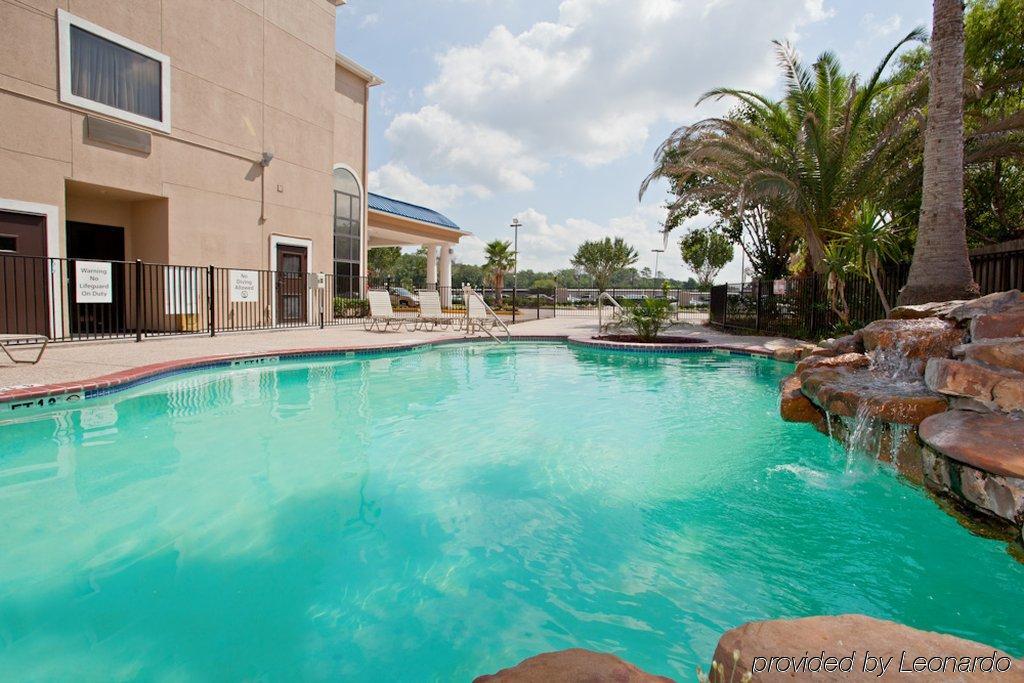 Holiday Inn Express Houston North-1960 Champions Area Louetta Bagian luar foto