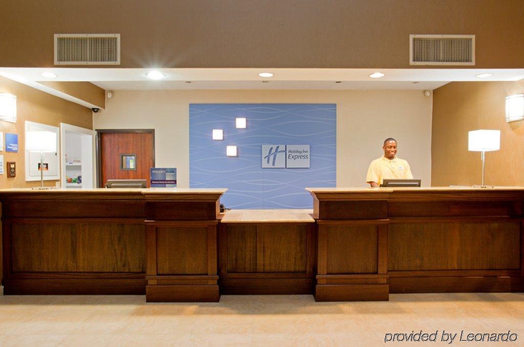 Holiday Inn Express Houston North-1960 Champions Area Louetta Bagian luar foto