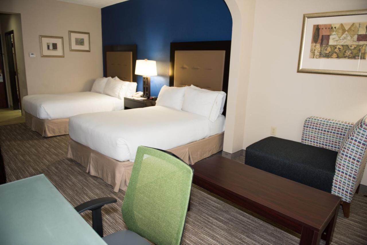 Holiday Inn Express Houston North-1960 Champions Area Louetta Bagian luar foto