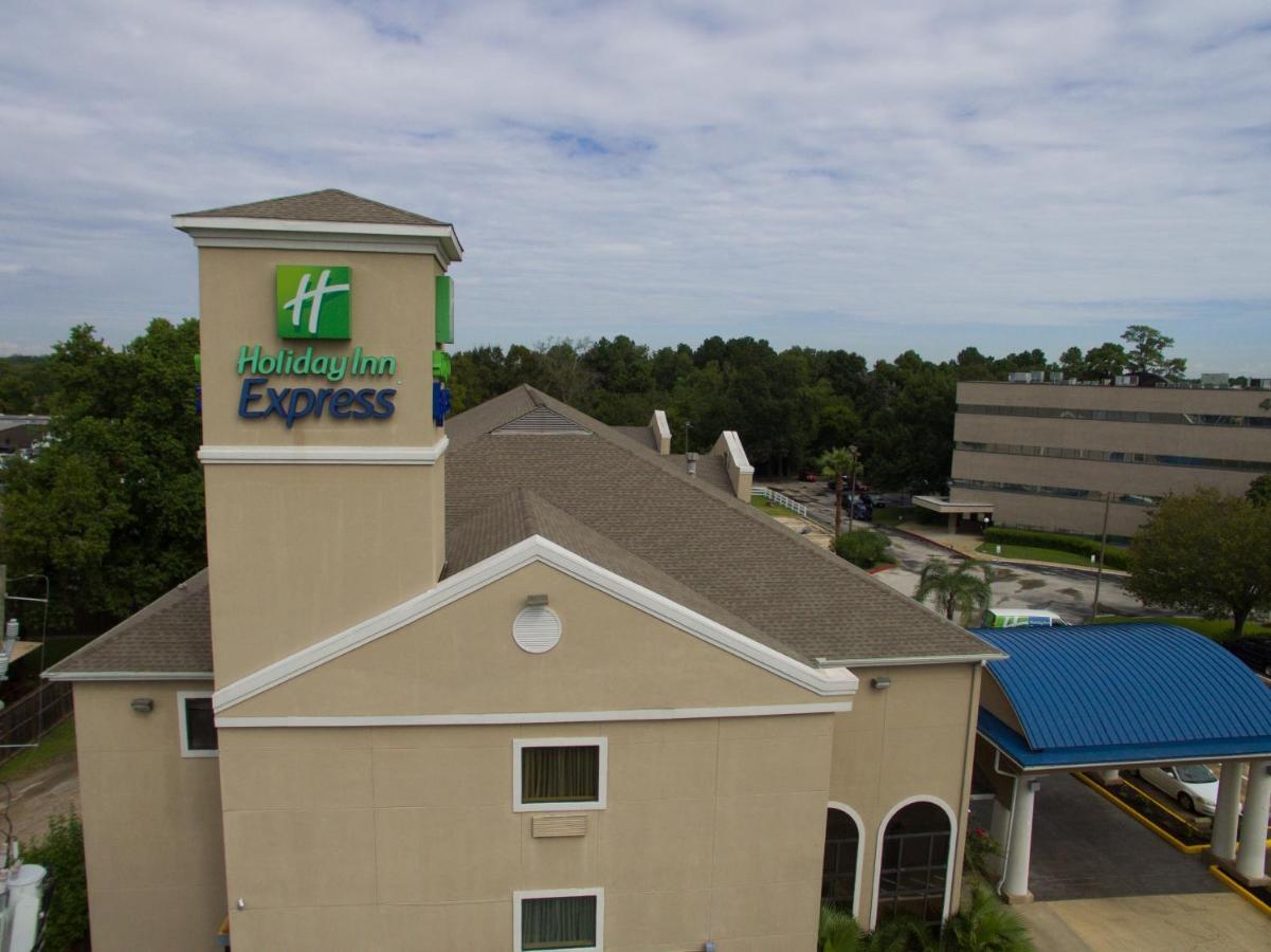 Holiday Inn Express Houston North-1960 Champions Area Louetta Bagian luar foto