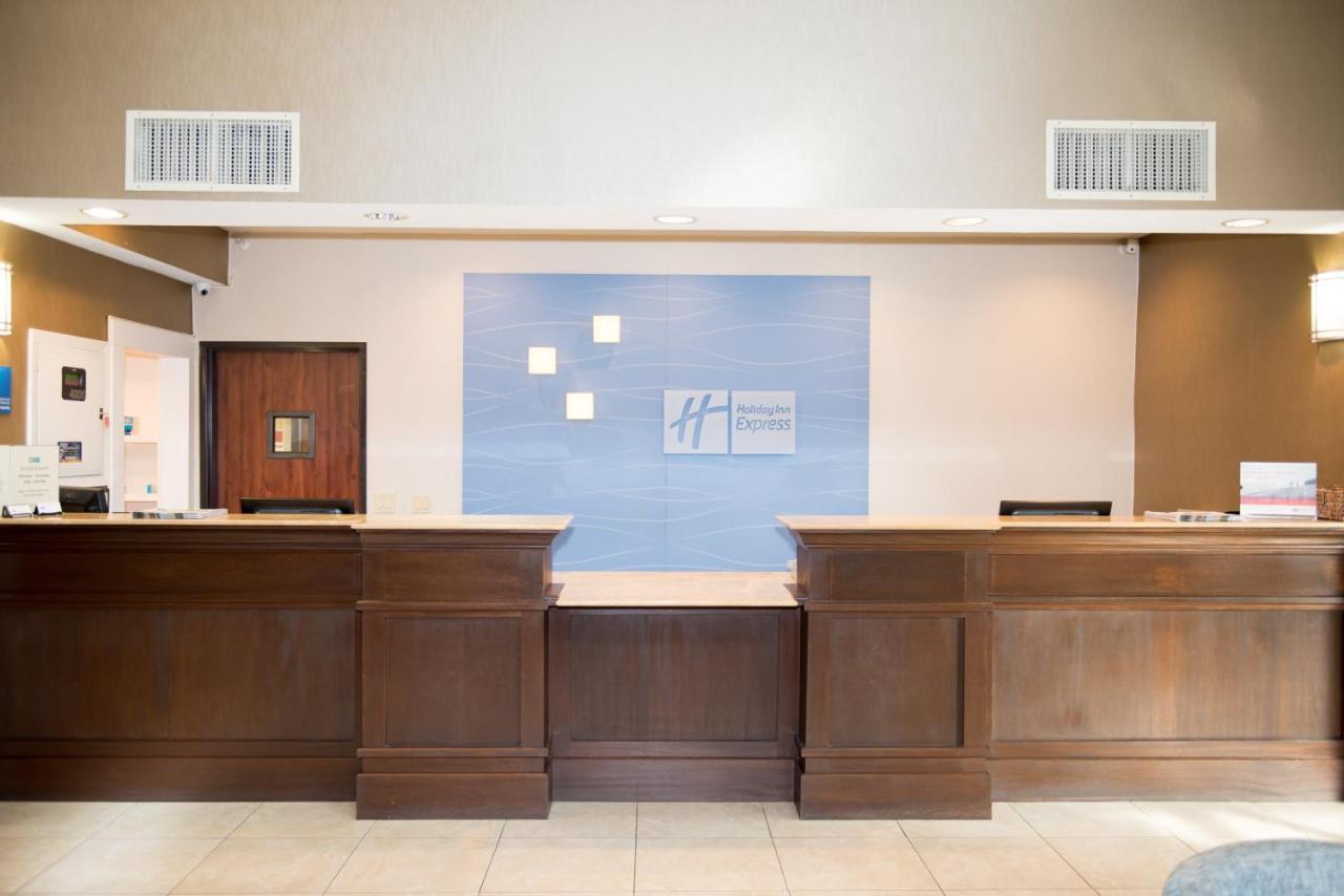 Holiday Inn Express Houston North-1960 Champions Area Louetta Bagian luar foto
